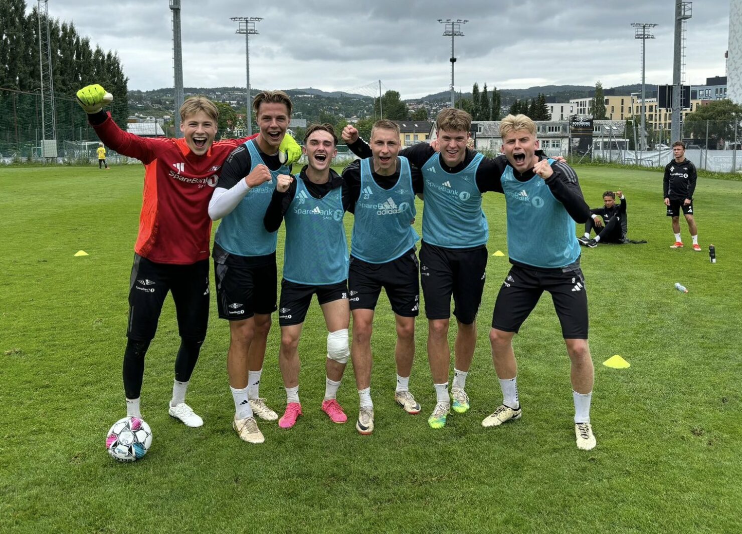 ฟุตบอลอุ่นเครื่อง โรเซนบอร์ก แมนยู