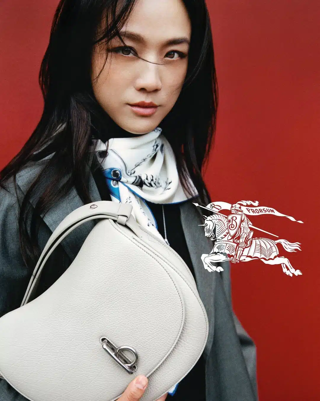 ทัง เหวย ถ่ายแบบ Burberry