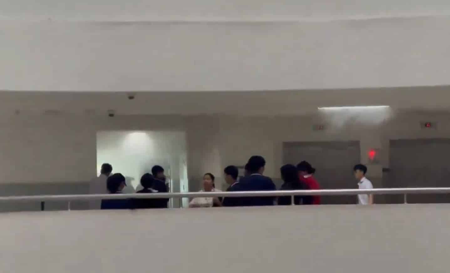 นักเรียน คุณครู เหตุการณ์ไฟไหม้ห้องน้ำโรงเรียน