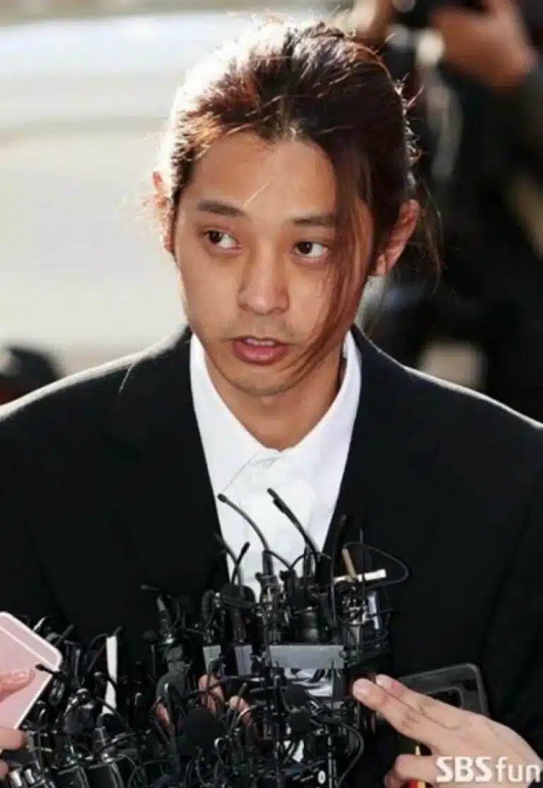 จองจุนยอง