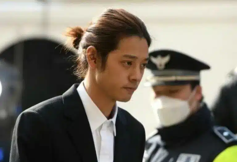 จองจุนยอง