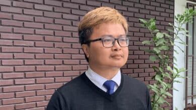 ทนายอานนท์ ถูกพิพากษาจำคุกเพิ่มอีก 4 ปี คดี ม.112