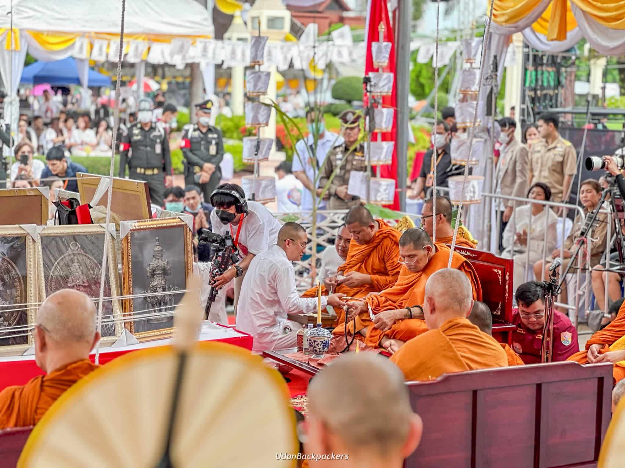 หลวงปู่ศิลา ร่วมอธฑิษฐานจิต ปลุกเสกเหรียญท้าวเวสสุวรรณโณ