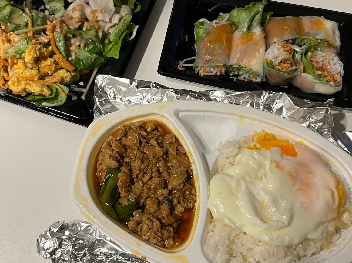 เรนะติดใจเมนูกะเพราหมูสับไข่ดาว