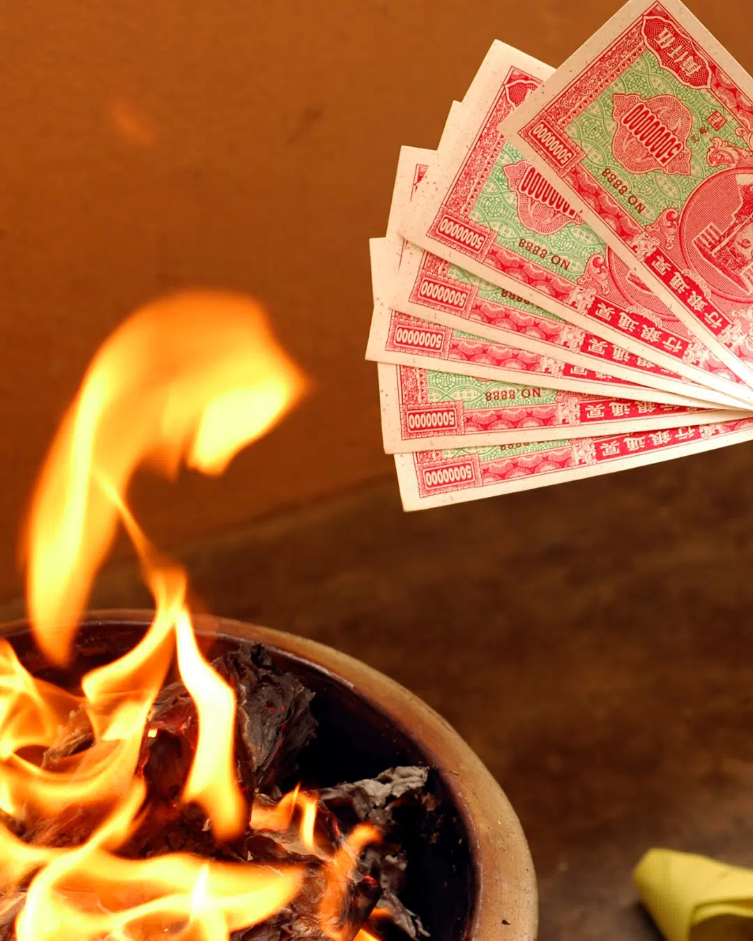 เผากระดาษไหว้ศาสตร์จีน