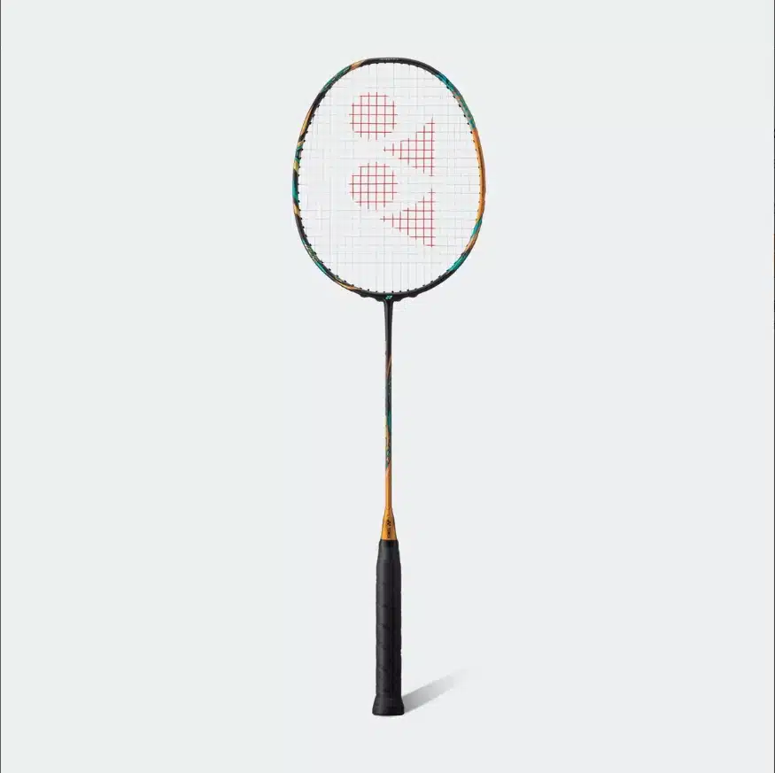 YONEX รุ่น ASTROX 88D PRO ไม้แบดรุ่นที่ทำให้วิว คว้าชัยได้เหรียญเงินโอลิมปิก