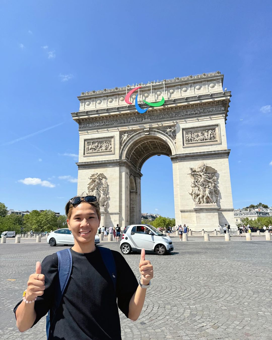 จูเนียร์ เที่ยวฝรั่งเศส