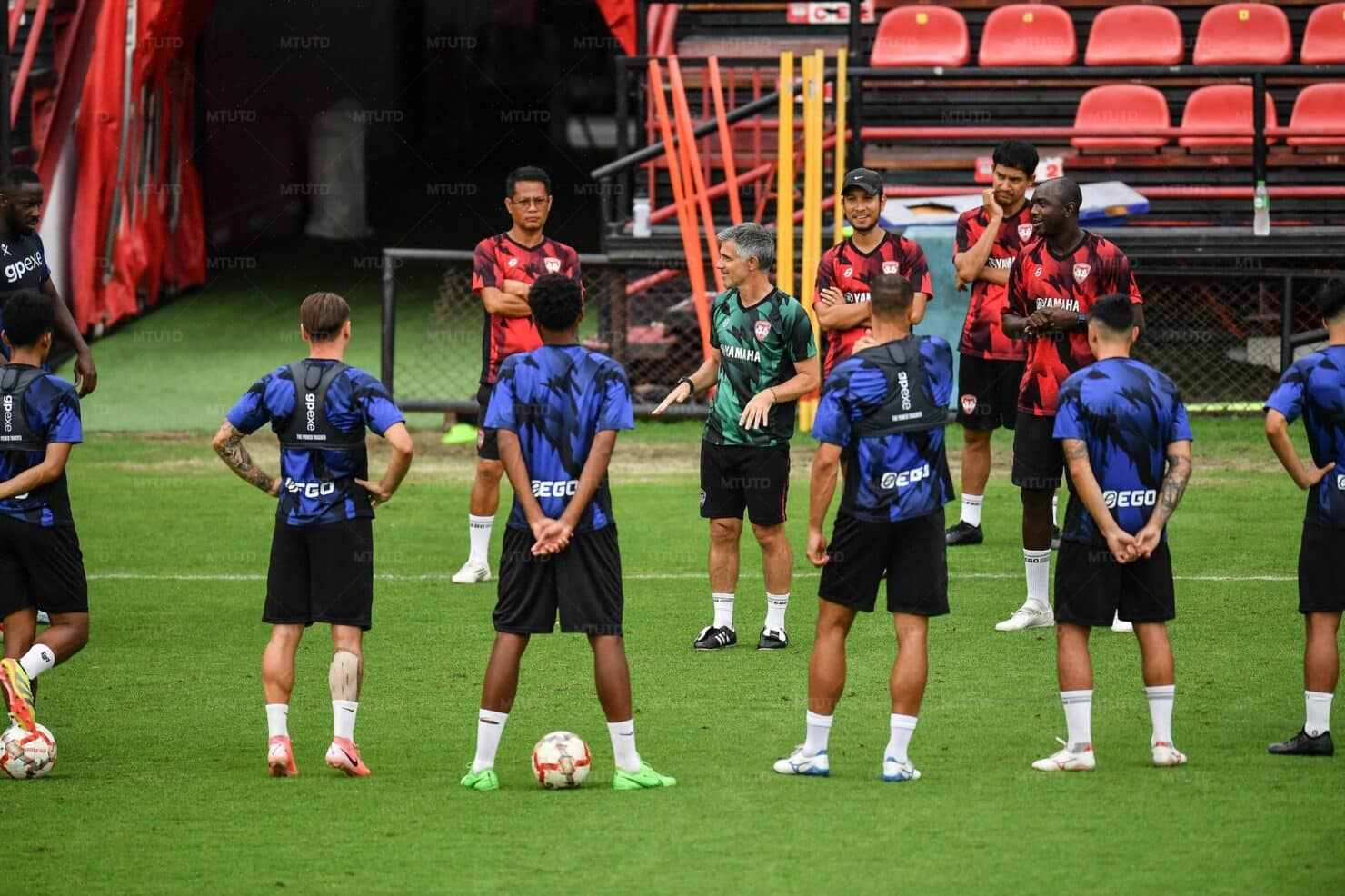 ดูบอลสด ไทยลีก เมืองทอง ลำพูน