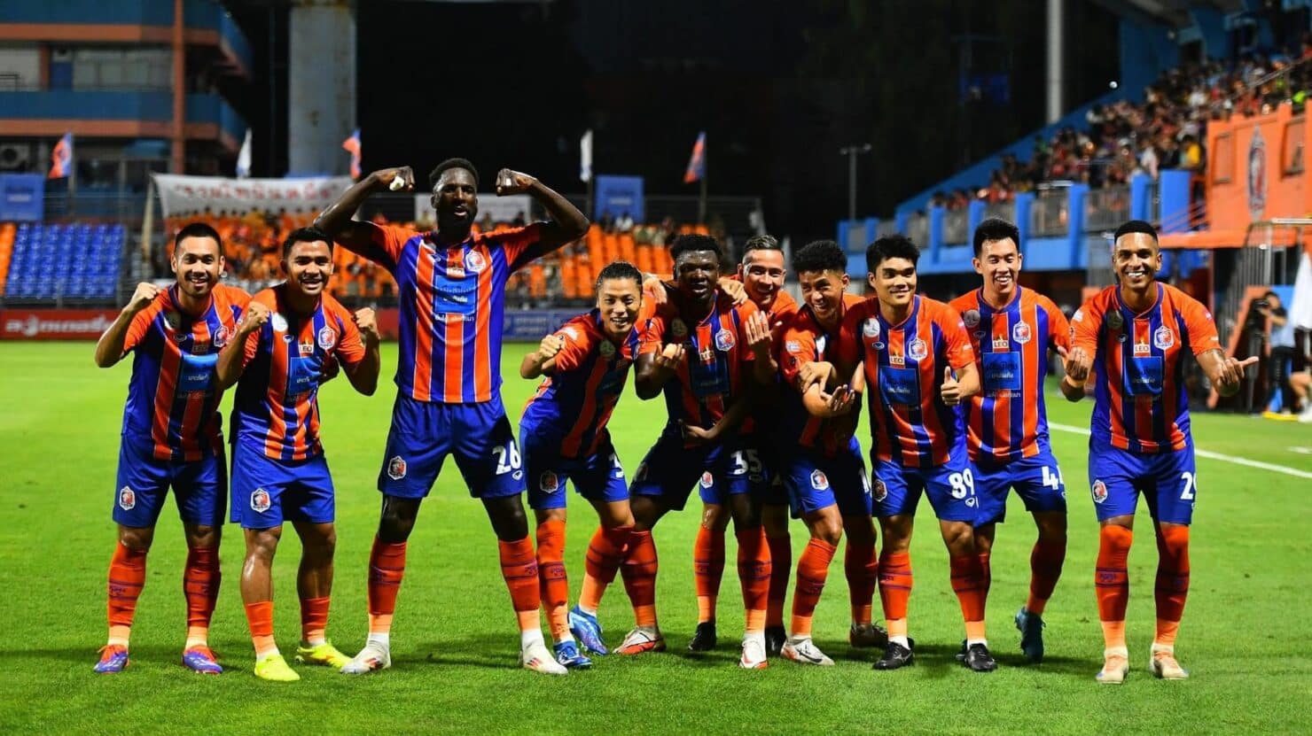 ผลฟุตบอล รีโว่ ไทยลีก การท่าเรือ สุโขทัย