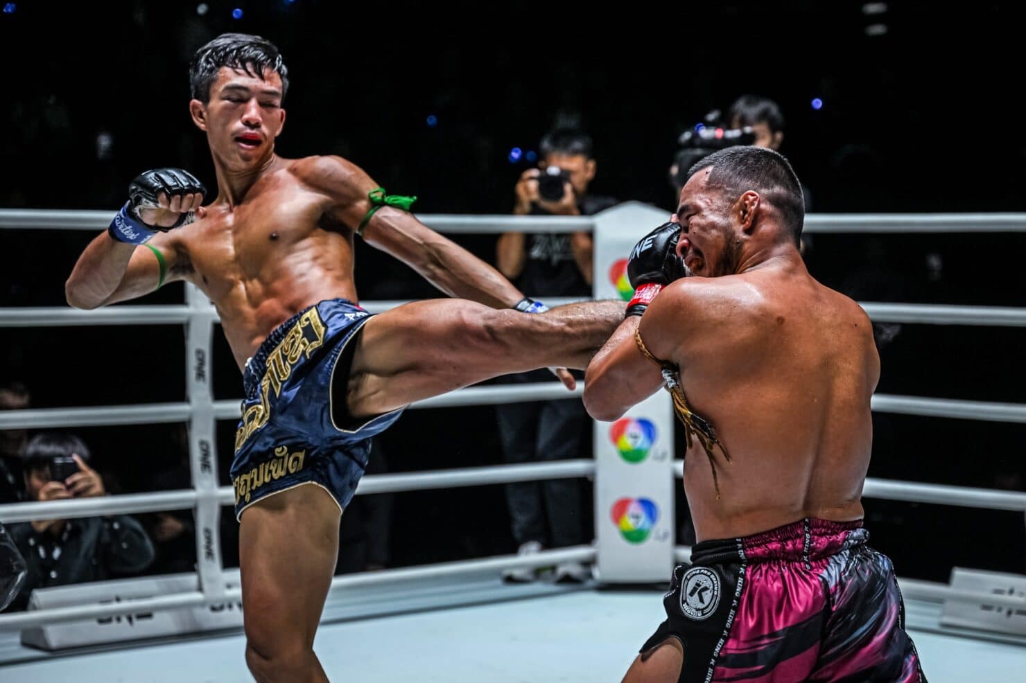 ผลมวย ONE ลุมพินี 77