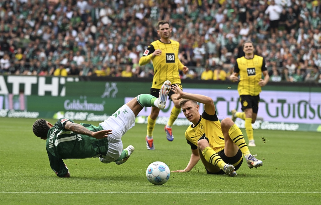 ผลบอลเมื่อคืนนี้ บุนเดสลีกา เบรเมน ดอร์ทมุนด์