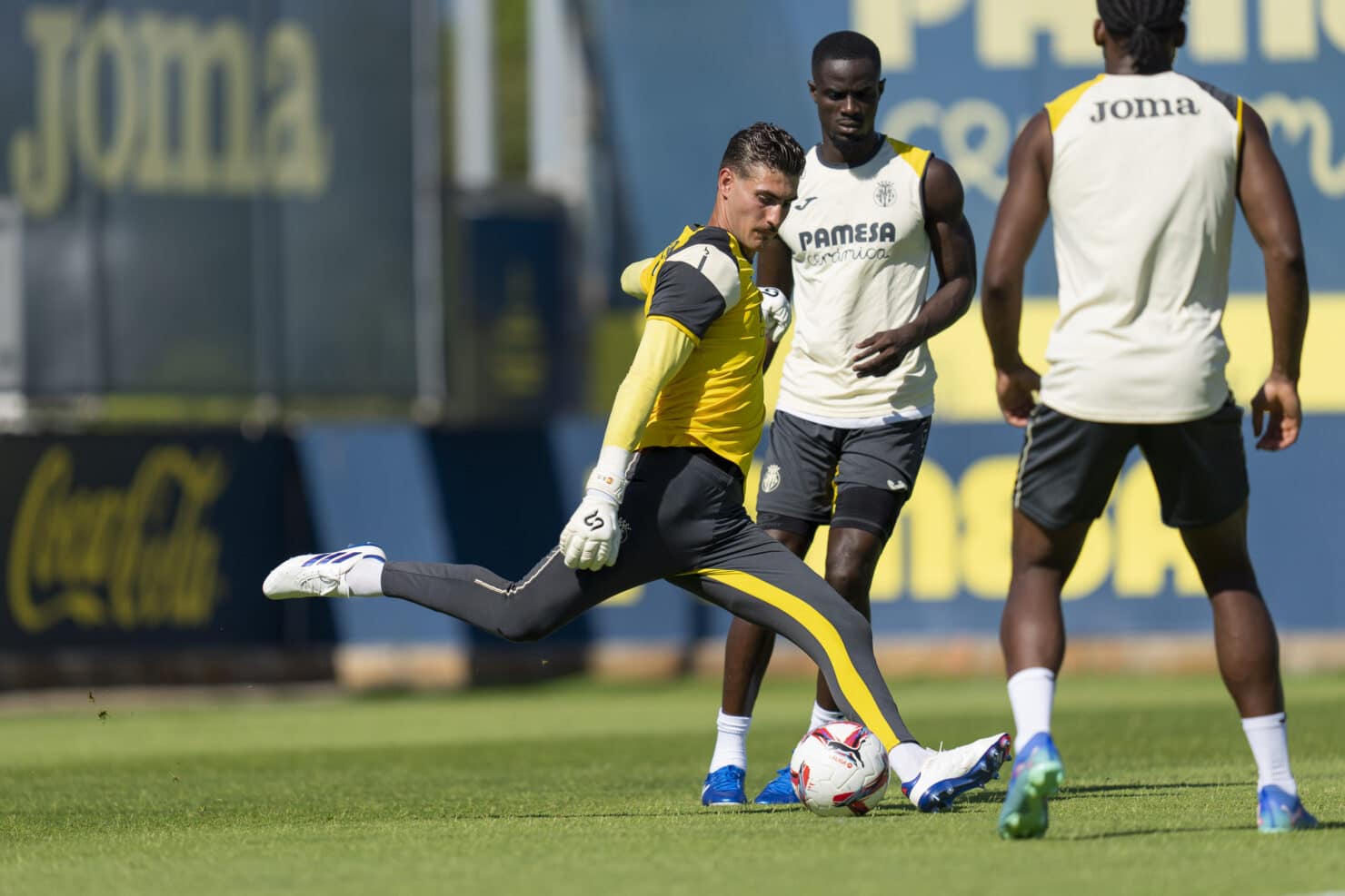 ลาลีกา 2024/25 บียาร์เรอัล แอต.มาดริด