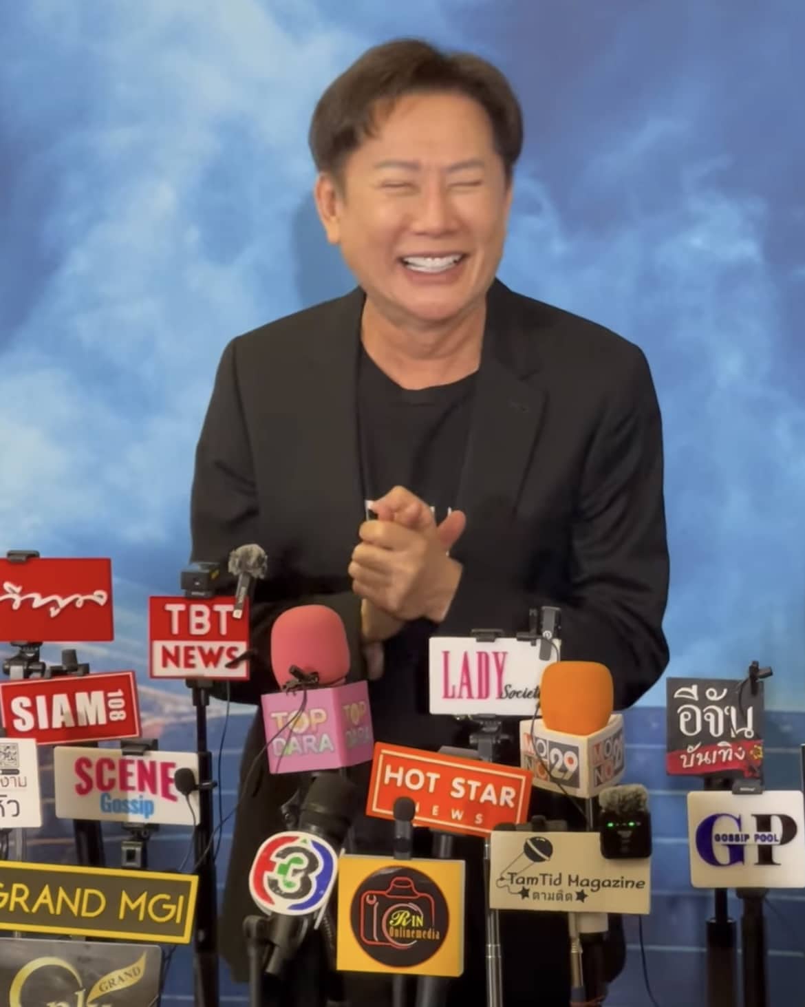 บอสพูดถึงหนูรัตน์