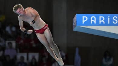 กางเกงว่ายน้ำนักกระโดน้ำ