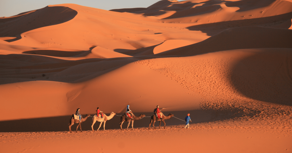 ทะเลทรายซาฮาร่า แลนด์มาร์คท่องเที่ยวที่โดดเด่นสำหรับประเทศโมร็อกโก