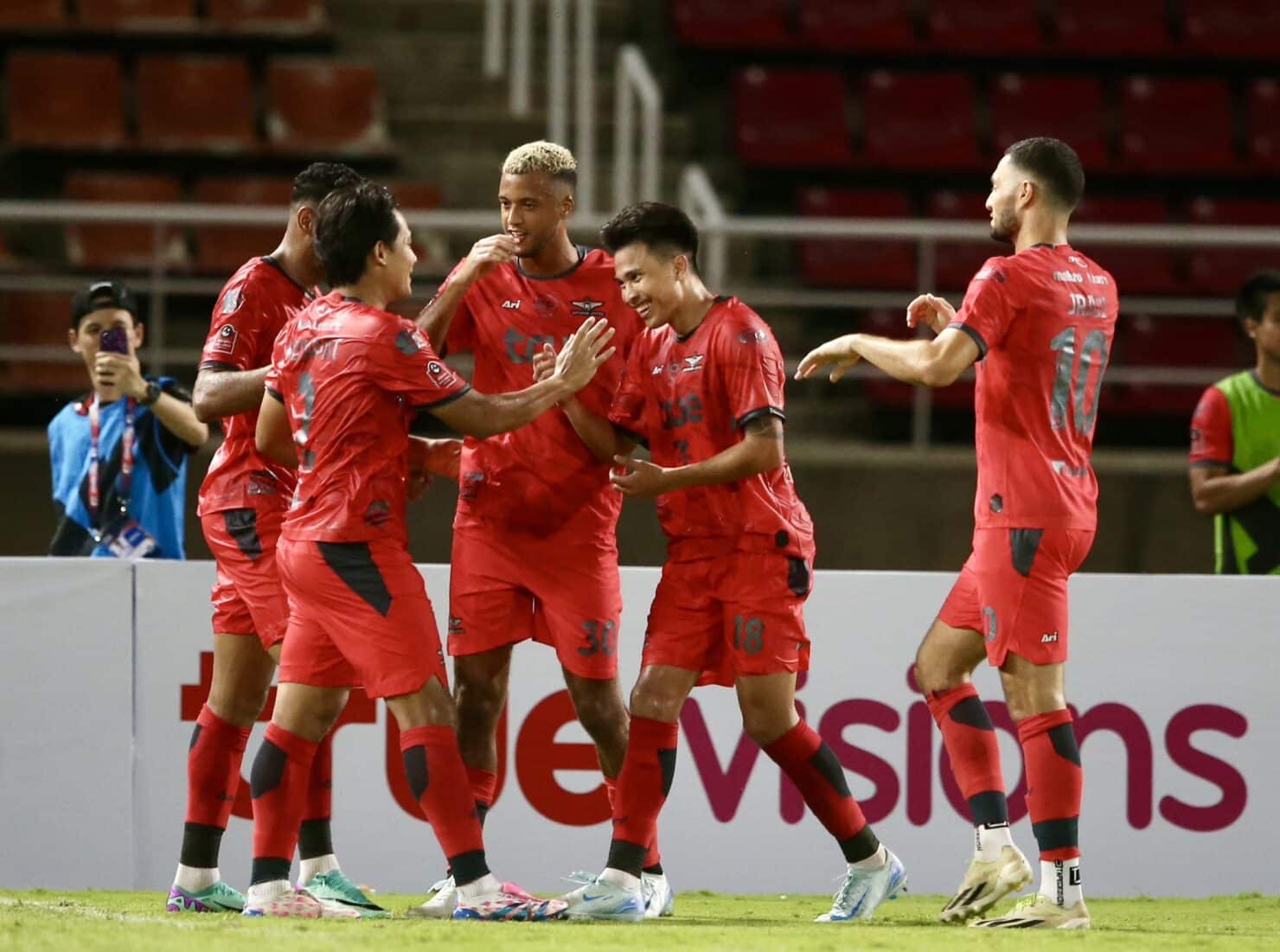 ผลฟุตบอล รีโว่ ไทยลีก ทรู แบ็งค็อก พีที ประจวบ