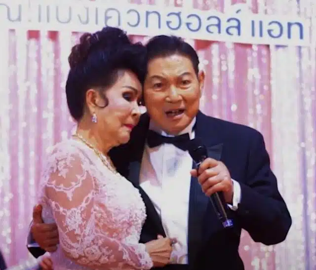 ภาพอบอุ่น ชรินทร์-เพชรา 
