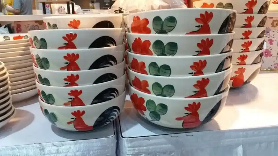 ชามตราไก่ลำปาง