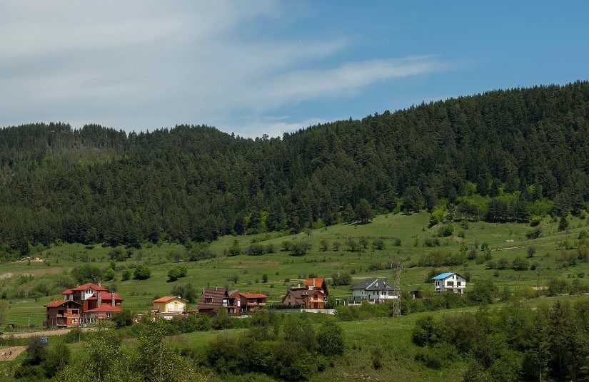 นายหวัง อาศัยอยู่ในหมู่บ้านแห่งหนึ่งในประเทศจีน