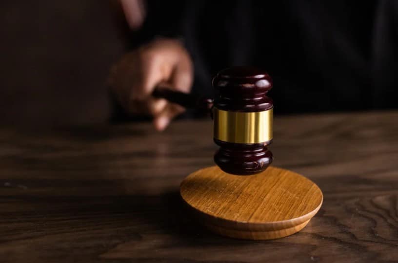 ฟ้องศาล คดีบอส อยู่วิทยา