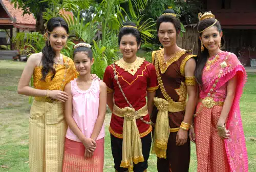 ริว จิตสัมผัส เล่นละครจักร ๆ วงศ์ ๆ