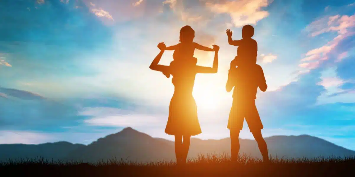 เวลาใดที่เหมาะสมแก่การสอนลูกเรื่องเพศตรงข้าม