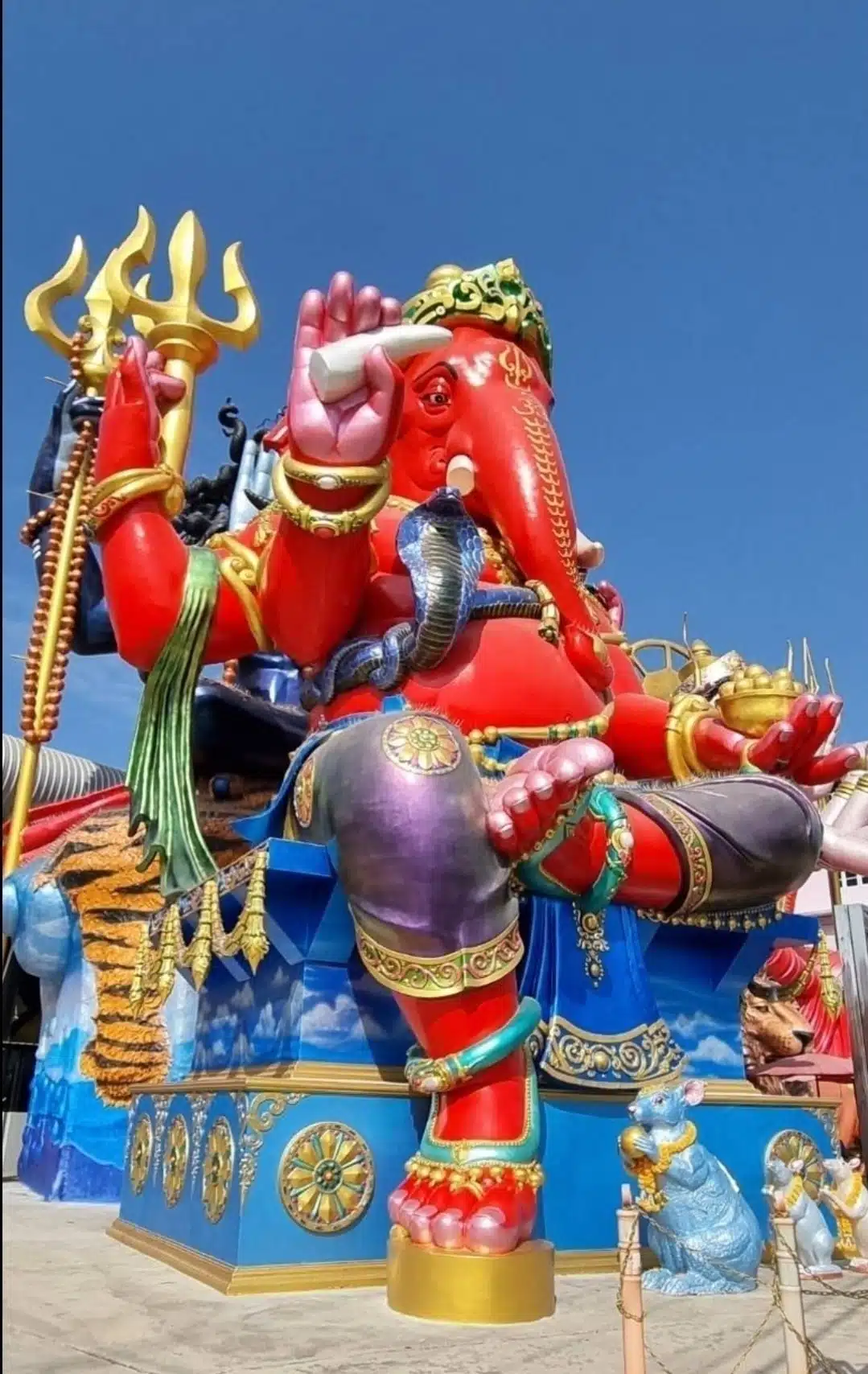 พระพิฆเนศองค์ใหญ่ ถนนนครชัยศรี