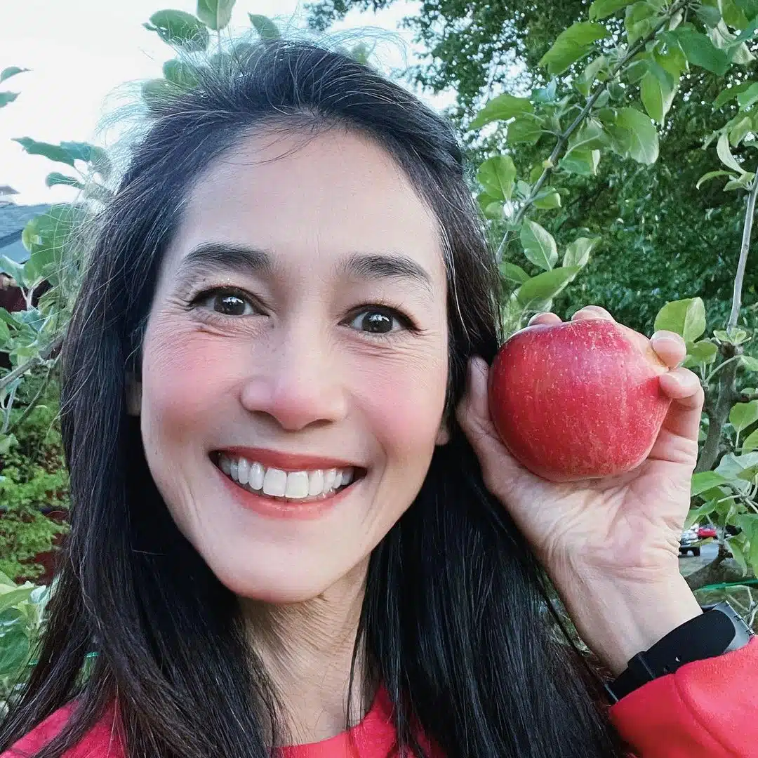 ชีวิตปัจจุบัน อุ้ม สิริยากร ปลูกผักผลไม้