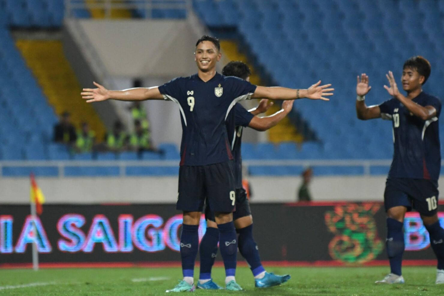 ทีมชาติไทย เวียดนาม