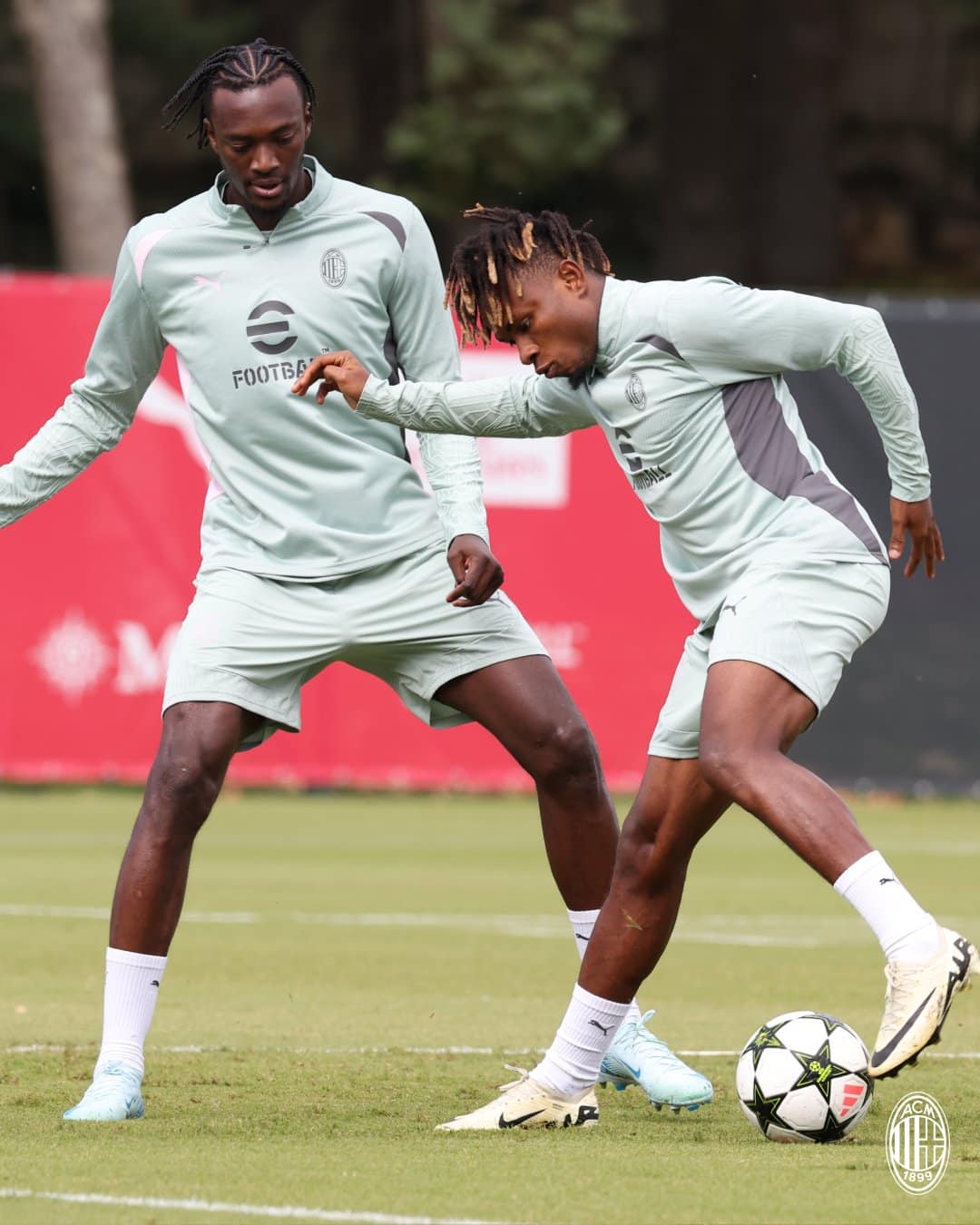 ยูฟ่า แชมเปี้ยนส์ลีก มิลาน ลิเวอร์พูล