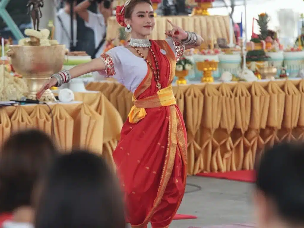 แพร ธิธาดา อดีตดาราช่อง 7 ผันตัวเป็น 'ร่างทรง'-4