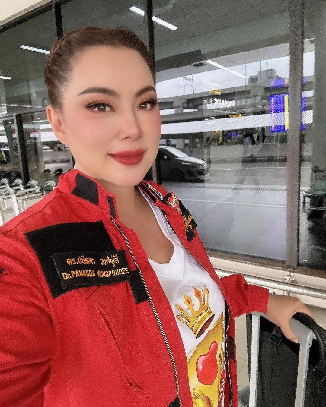 บุ๋ม ปนัดดา ลงพื้นที่ช่วยน้ำท่วมแม่สาย-1