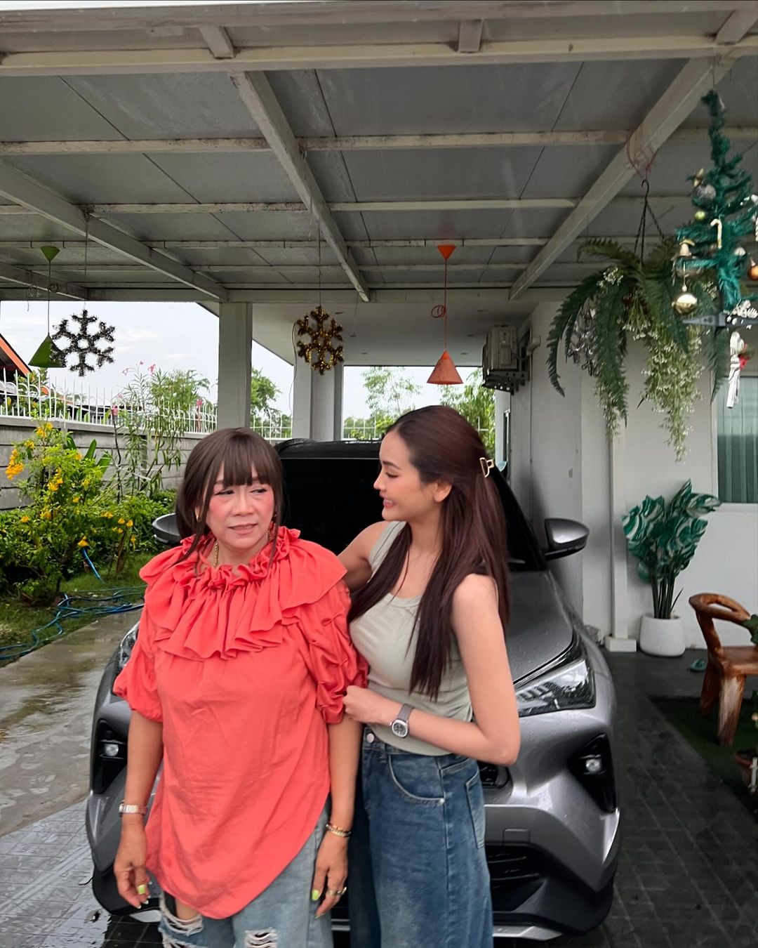 อิงฟ้า วราหะ ซื้อรถคันใหม่เซอร์ไพรส์แม่-2