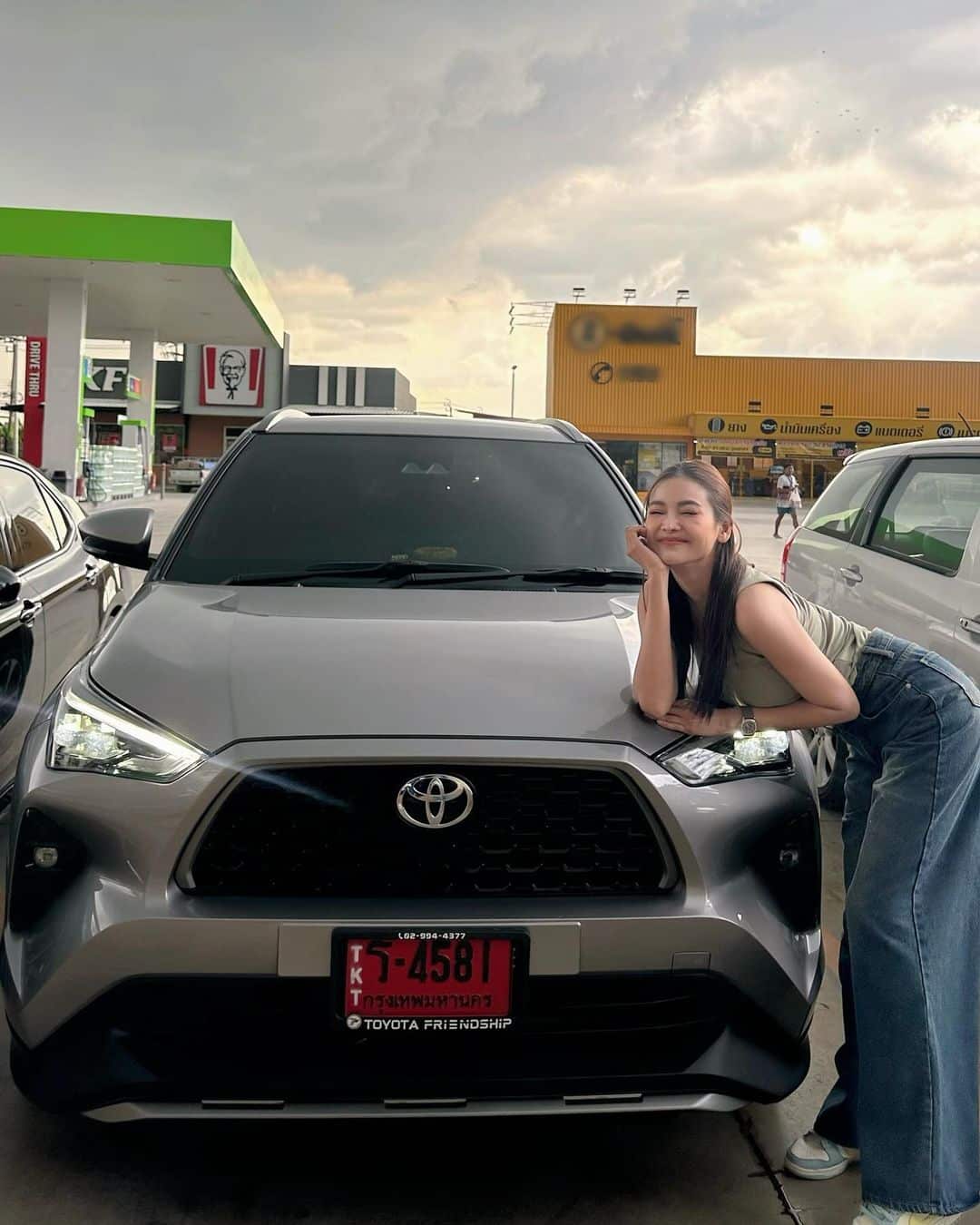 อิงฟ้า วราหะ ซื้อรถคันใหม่เซอร์ไพรส์แม่