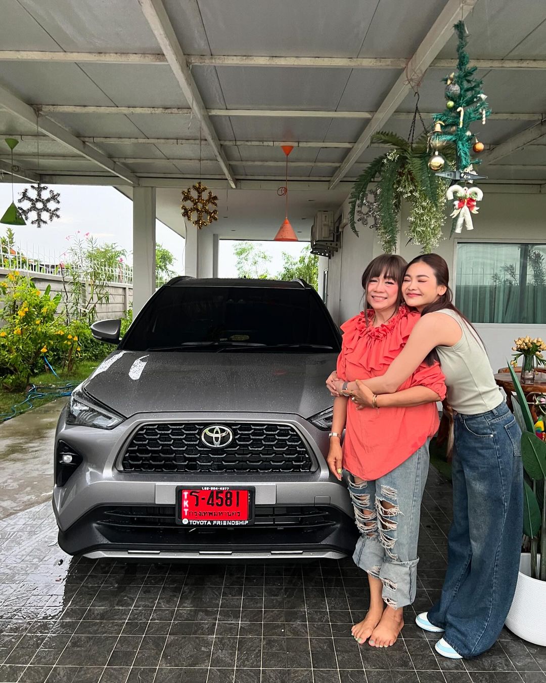 อิงฟ้า วราหะ ซื้อรถคันใหม่เซอร์ไพรส์แม่-4
