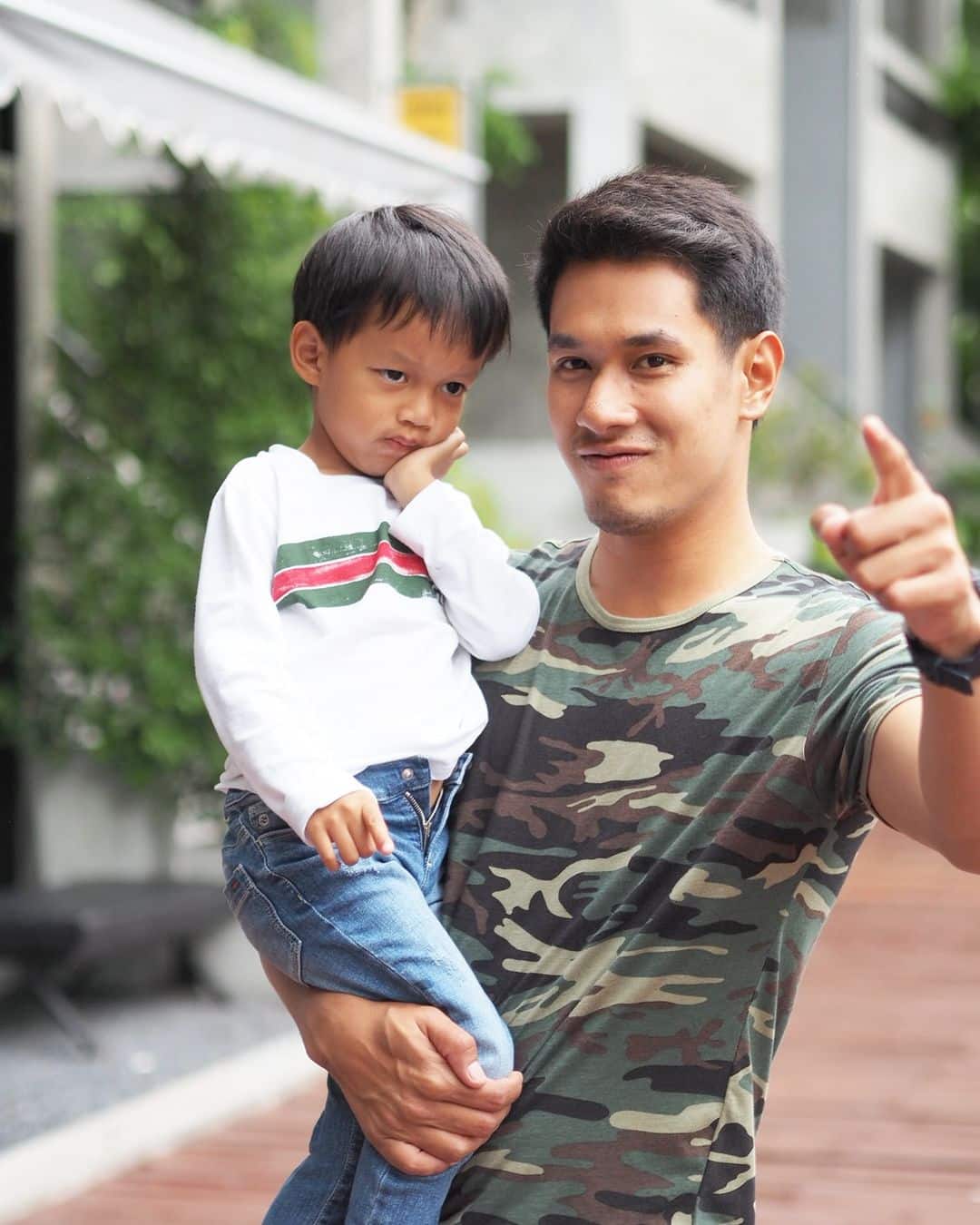 กีต้าร์ ศิริพิชญ์ เผยภาพ อ๋อม อรรคพันธ์ เป็นพี่เลี้ยงลูกให้เธอ-1