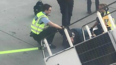 เครื่องบินลงจอดฉุกเฉิน