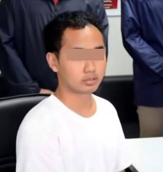 ธนภัทร อายุ 23 ปี ผู้ต้องหาที่ก่อเหตุอนาจารและบุกรุก