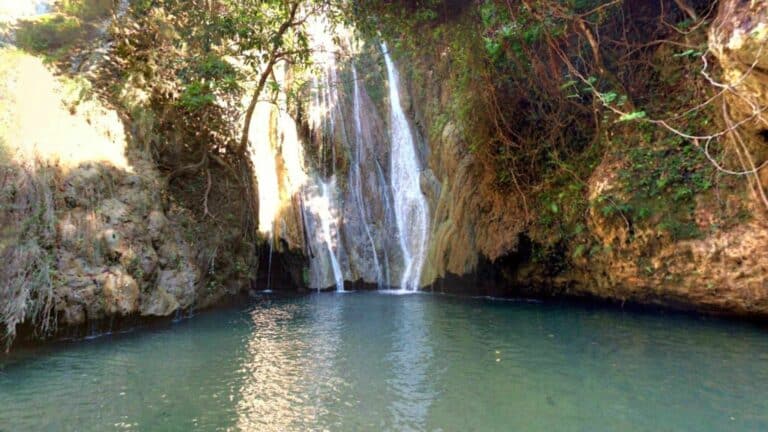 บรรยากาศ น้ำตกผาสวรรค์ จังหวัดกาญจนบุรี