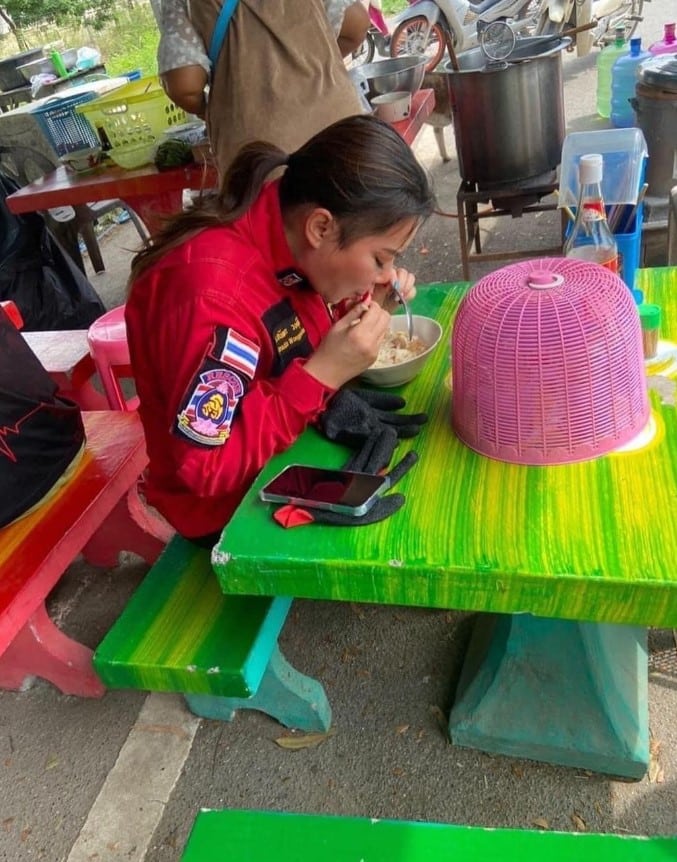 บุ๋ม ปนัดดา ซึ้งใจน้ำใจคนไทยไม่ทอดทิ้งกัน