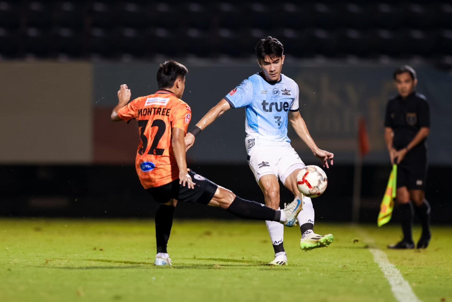 ผลฟุตบอล รีโว่ ไทยลีก เชียงราย แบงค็อก