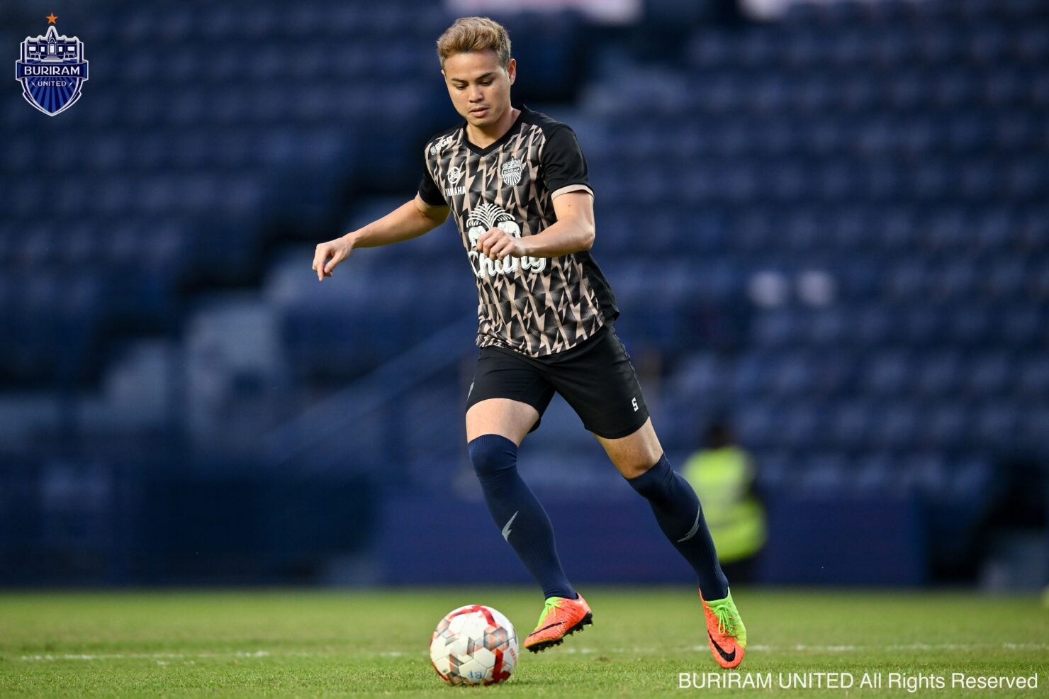 รีโว่ คัพ 2024/25 ลำปาง บุรีรัมย์