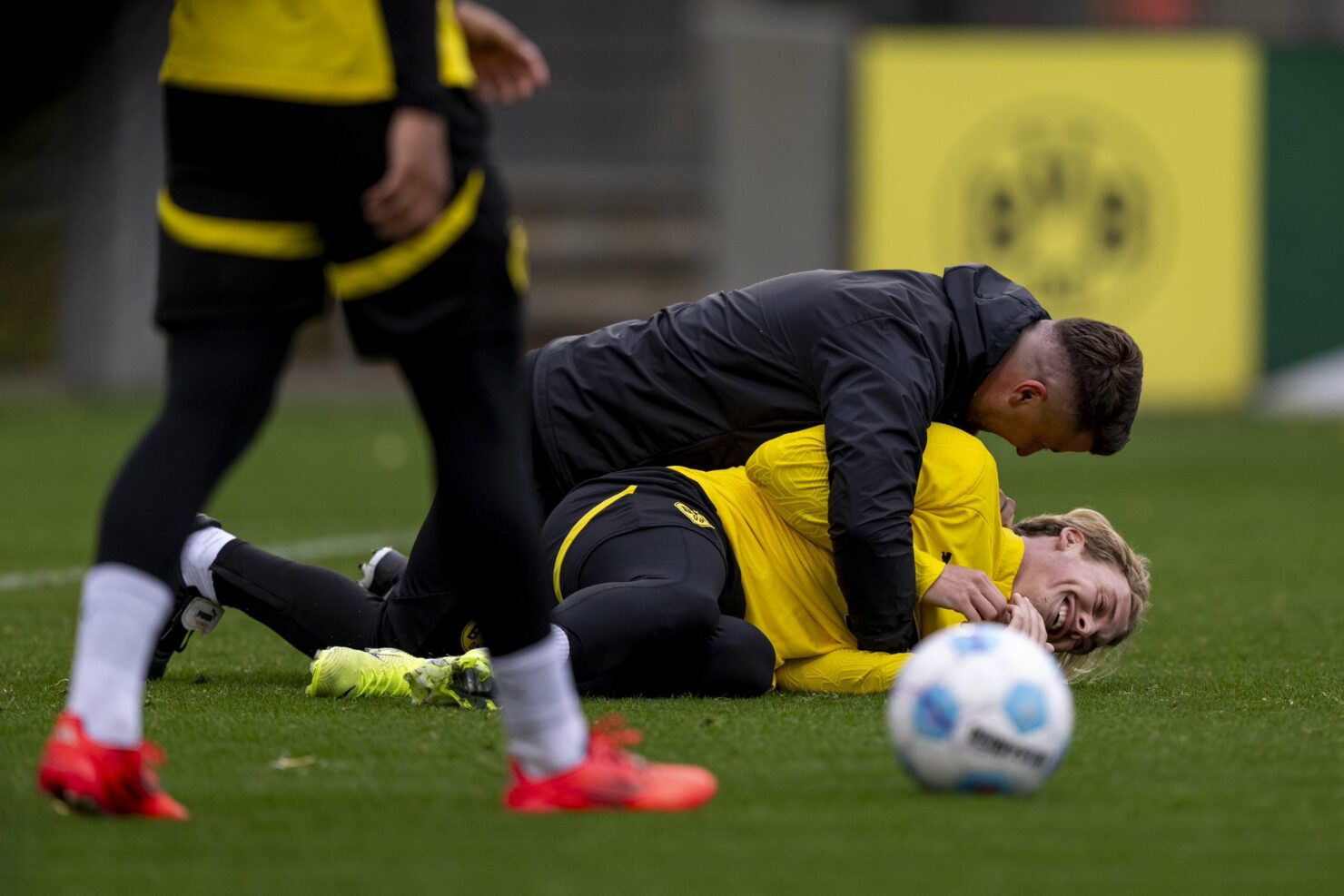 บุนเดสลีกา ดอร์ทมุนด์ ซังต์.เพาลี