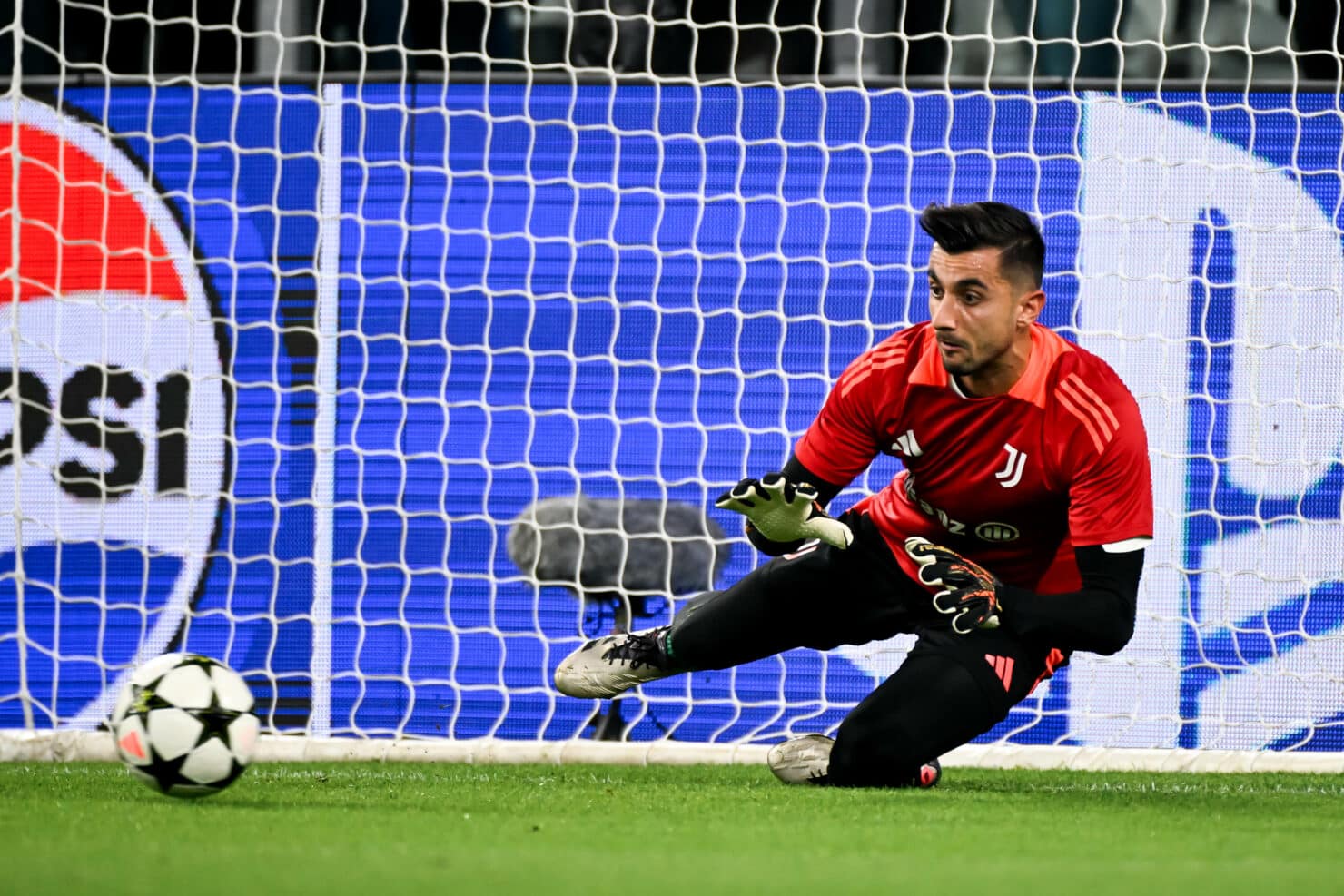 กัลโช่ เซเรียอา อินเตอร์ ยูเวนตุส