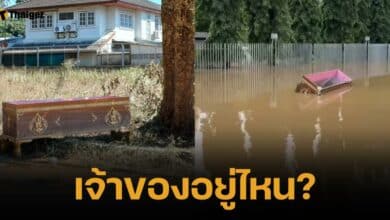 ขนลุกบรึ๋ย หนุ่มเจอ "โลงศพ" ลอยน้ำท่วม ชาวเน็ตแซวเจ้าของนอนอยู่ไหม