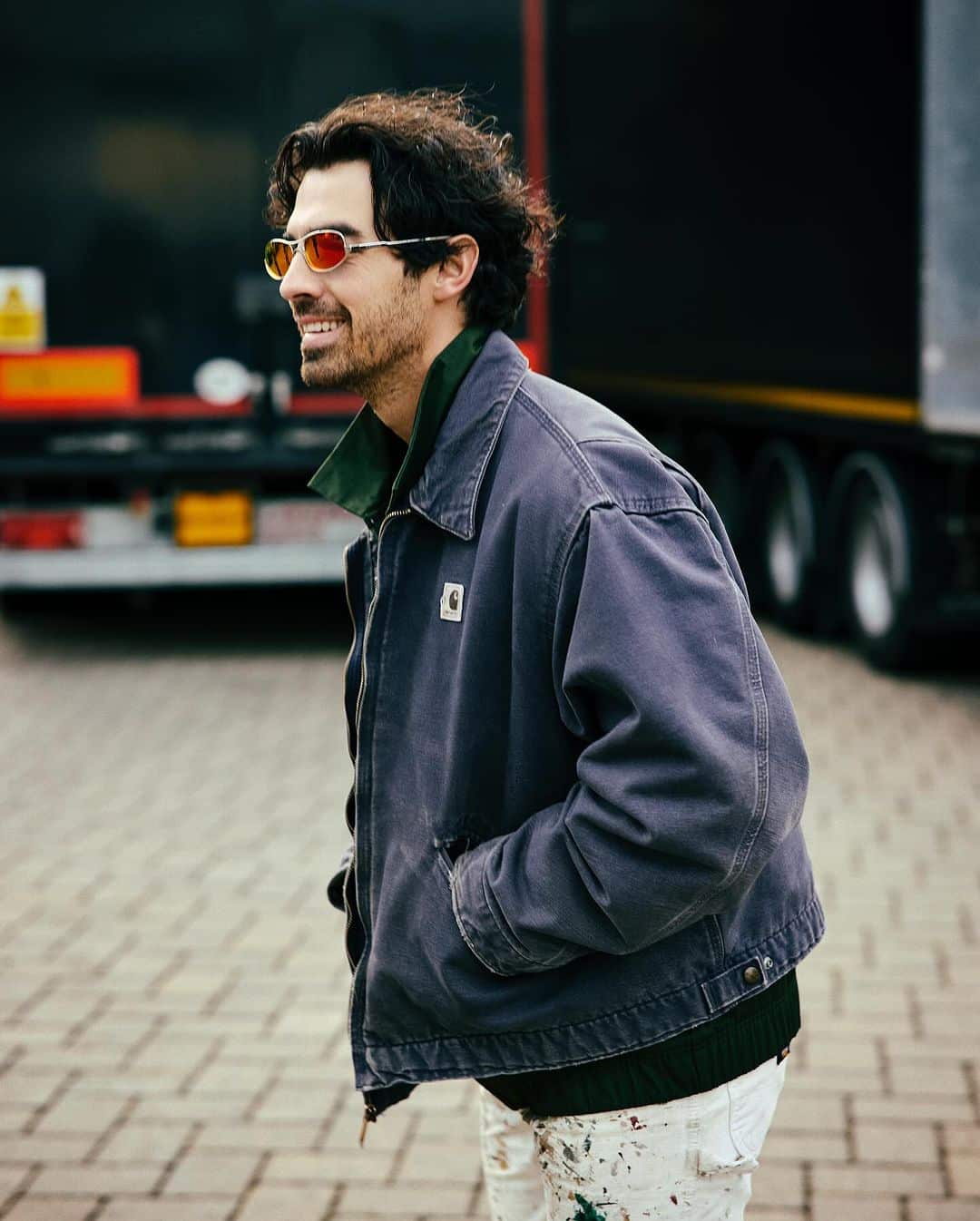 โจ โจนาส เกิดวันที่ 15 สิงหาคม 1989 ที่เมืองแคซาแกรนด์ รัฐแอริโซนา สหรัฐอเมริกา