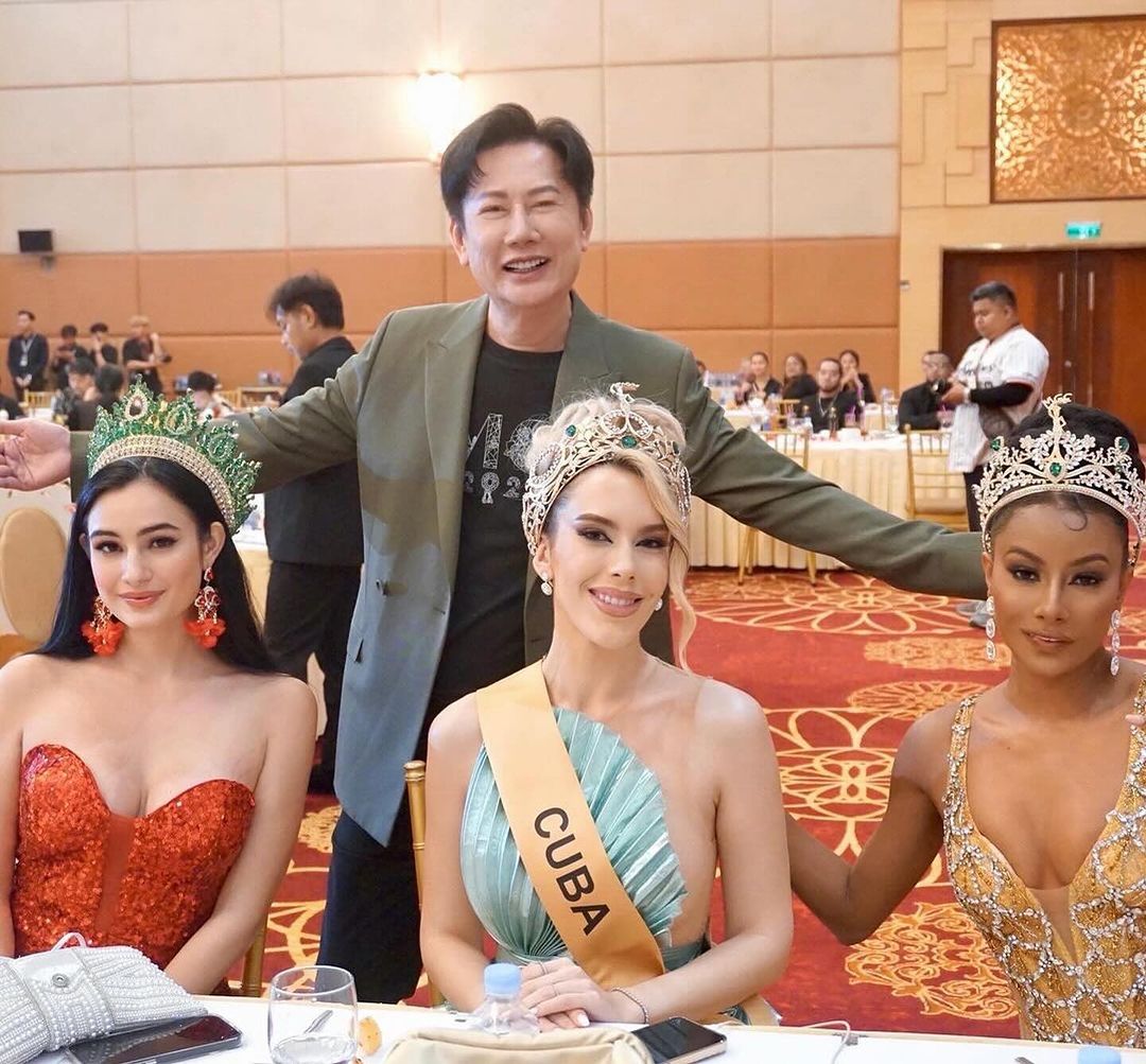 มากาเรนา แชมเบอร์เลน และบอสณวัฒน์