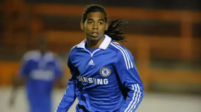 ฟาบิโอ ปาอิม (Fabio Paim) สมัยเล่นให้กับสโมสรเชลซี