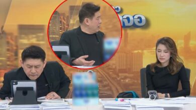 สรยุทธ กดหัวเราะข่าวรถบัส