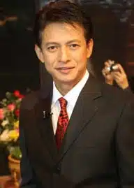 ต๋อย ไตรภพ ลิมปพัทธ์